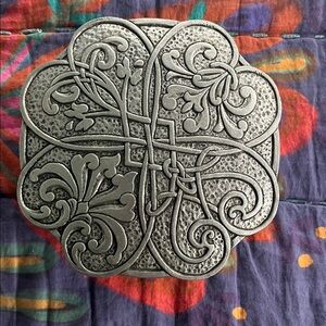 Statesmetal Vintage Carson Decorative Covered Bowl